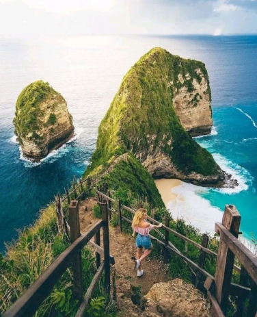 Nusa Penida Full Day Trip 3 Days 2 Nights and Snorkeling with Manta Rays from Bali