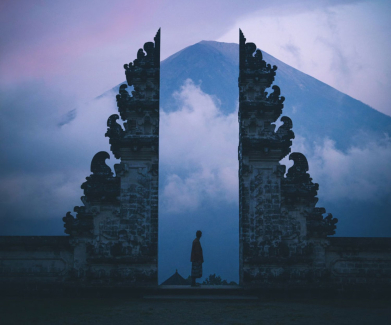 Easy Way to Get Lempuyang Temple Bali from Ubud - Day Trip