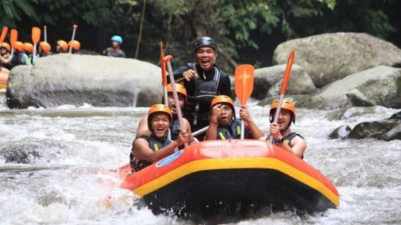 Bali Jumbo Wash Elephant Bath and Jungle Buggies with White Water Rafting