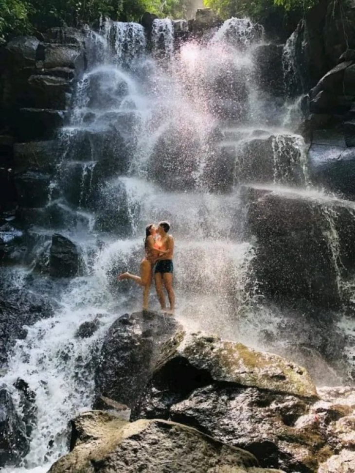 Best of Bali Waterfalls: Tibumana, Tukad Cepung and Tegenungan Tour