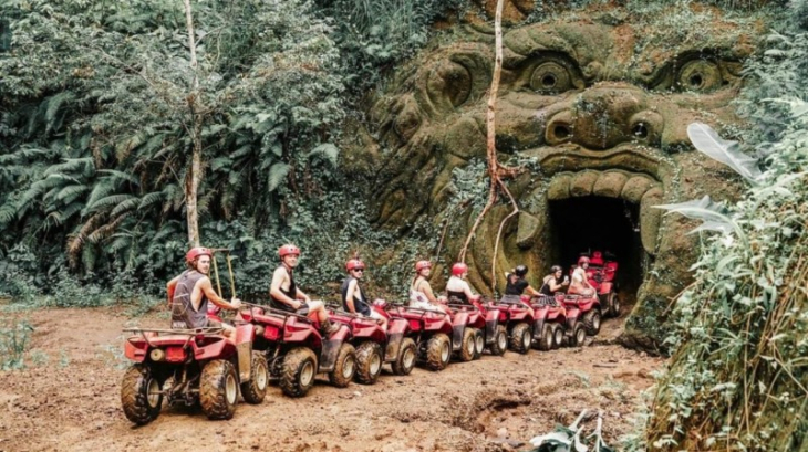 Ubud: Jungle ATV Quad Bike Through Tunnel and Waterfall in Bali